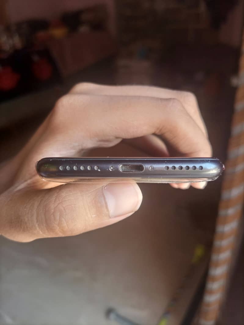 Apple iPhone SE 3