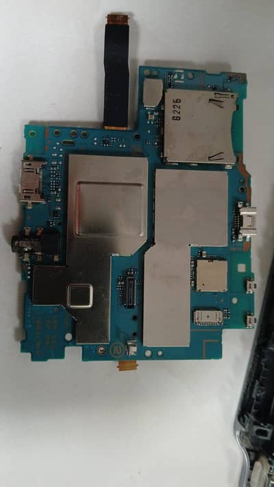 Vita 3G with sim slot for parts, working motherboard but burnt screen