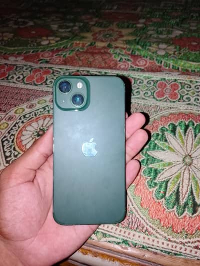 Apple iPhone 13