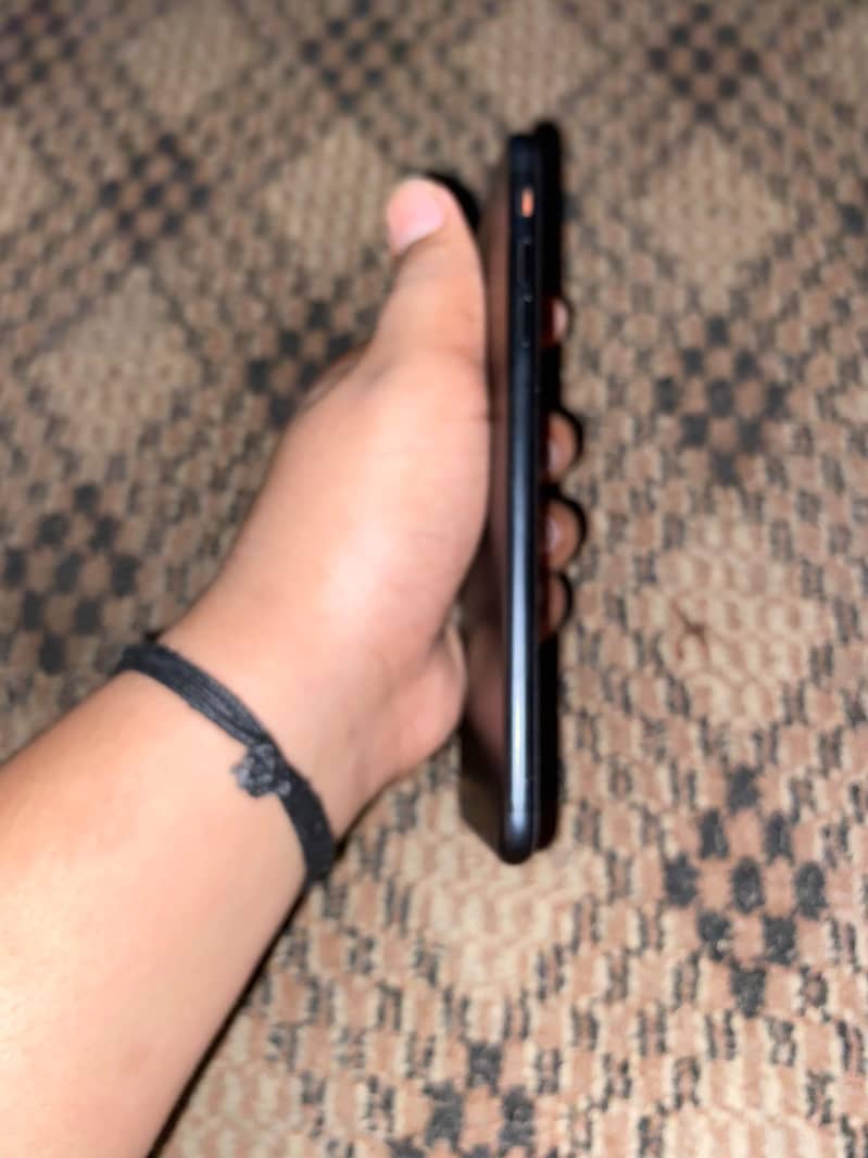 Apple iPhone 7 Plus 2