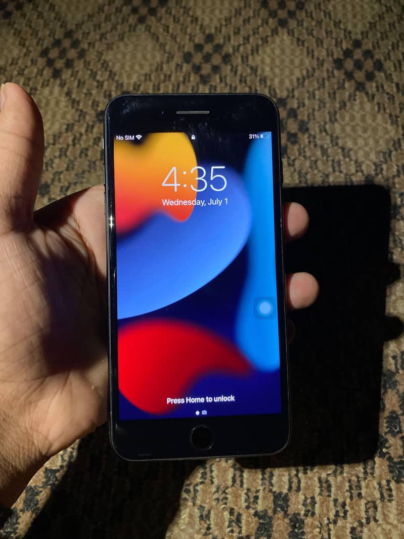 Apple iPhone 7 Plus 6