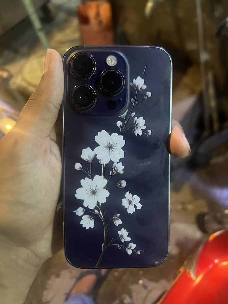 Apple iPhone 14 Pro 2