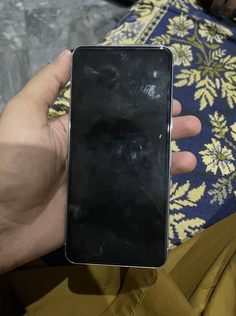 Google Pixel 8 Pro 2