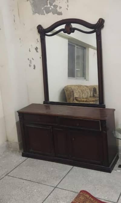 Dressing table for sale