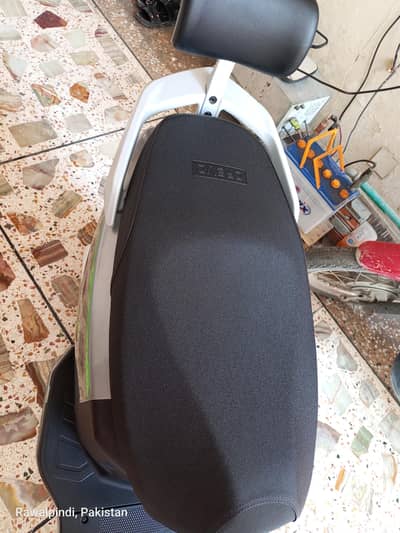 electric scooty