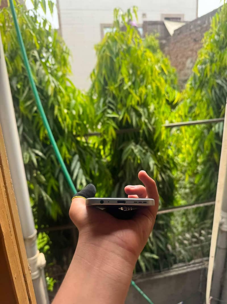 spark 40 pro 1