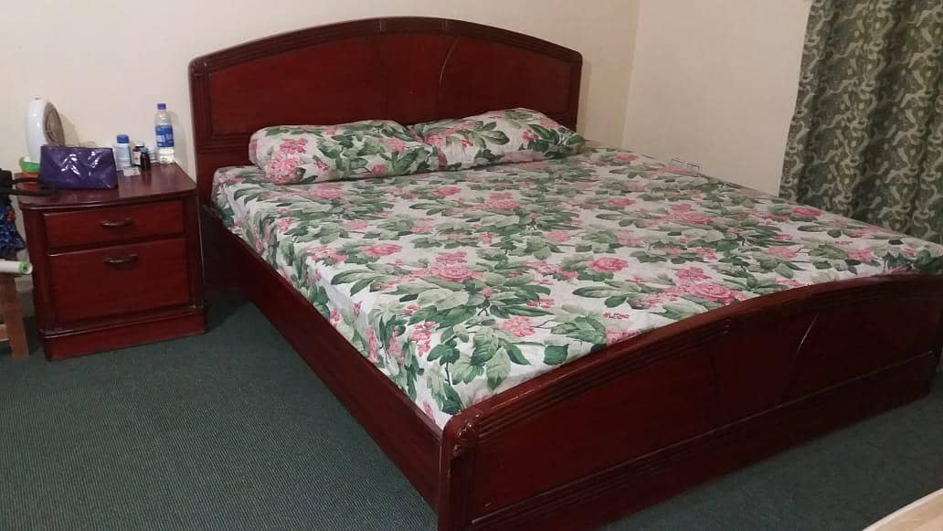 Double bed with dressing 1