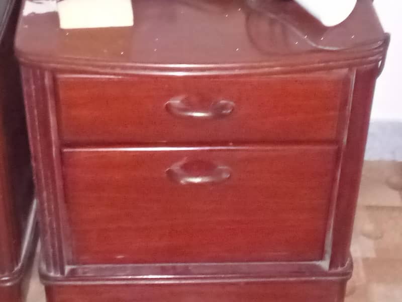 Double bed with dressing 9