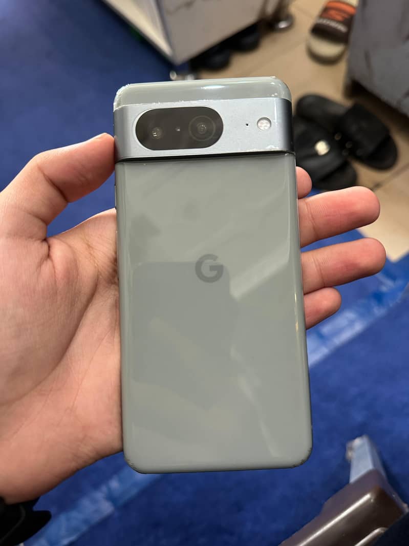 Google Pixel 8 3