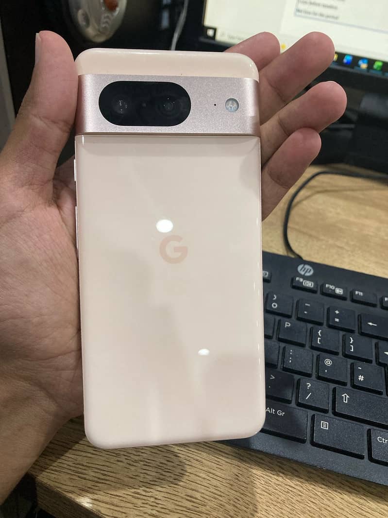 Google Pixel 8 5