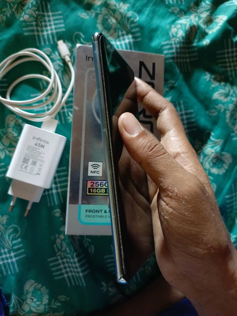 Infinix Zero 40 6