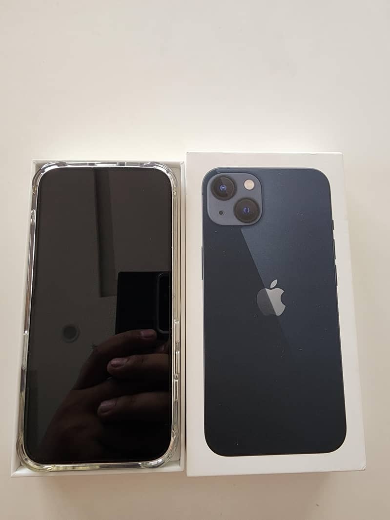 Apple iPhone 13 0