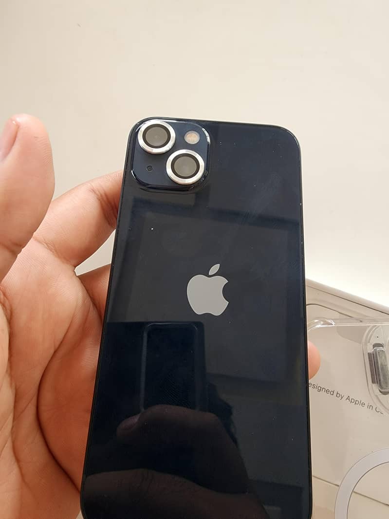 Apple iPhone 13 2