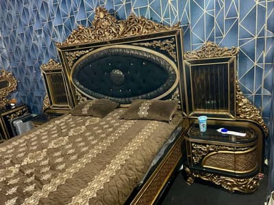 Royal Bed and Dressing