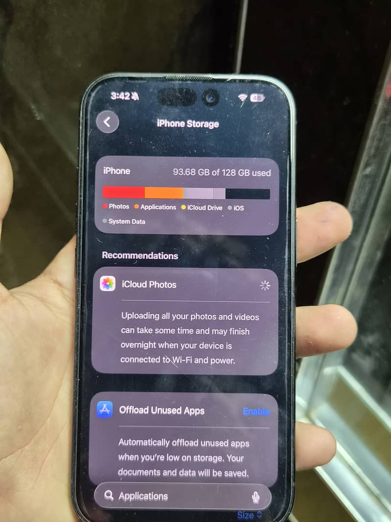 Apple iPhone 16 1