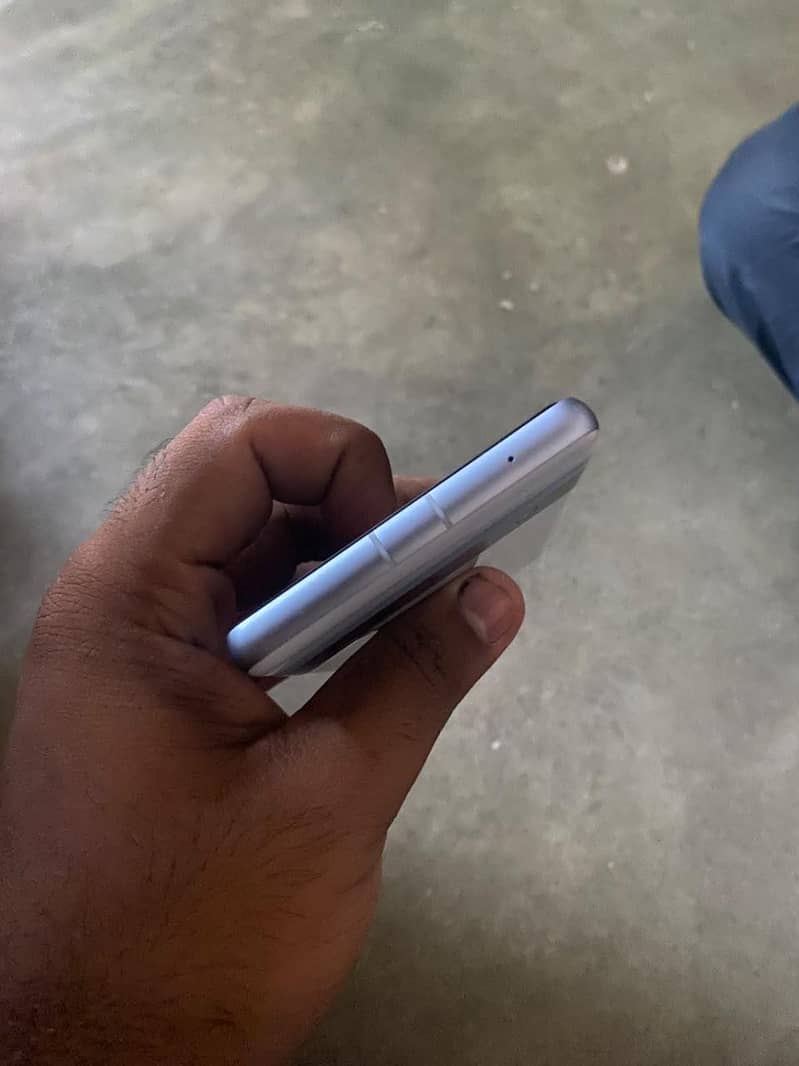 Google Pixel 7a 2