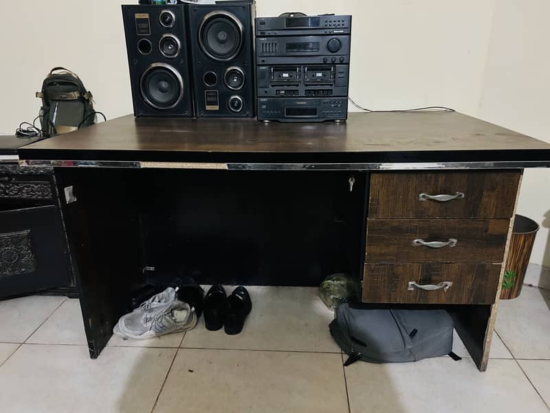 Office table 3