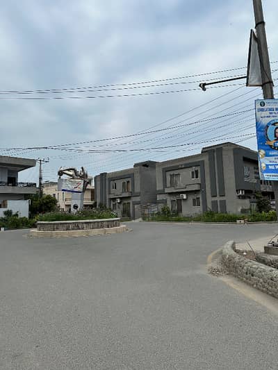 10 Marla plot for sale