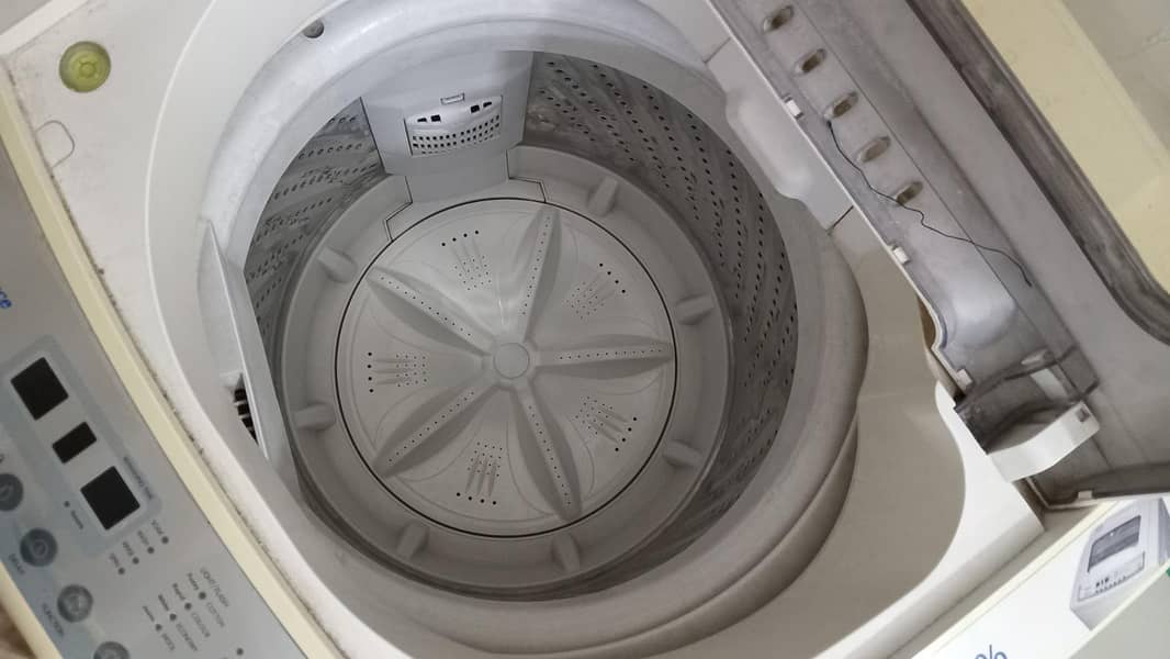 Dawlance Automatic washing machine 2