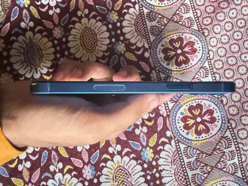 Apple iPhone 12 3