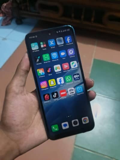 Infinix Hot 12