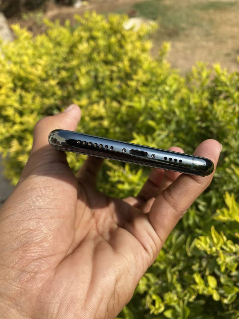 Apple iPhone 11 Pro Max 5