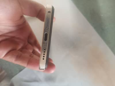 Vivo V25e 8+8/128