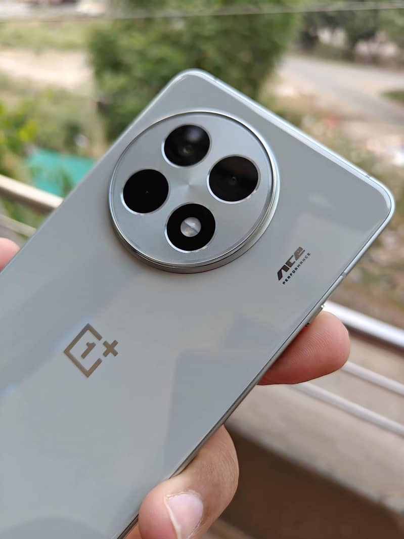 One Plus 13R 6