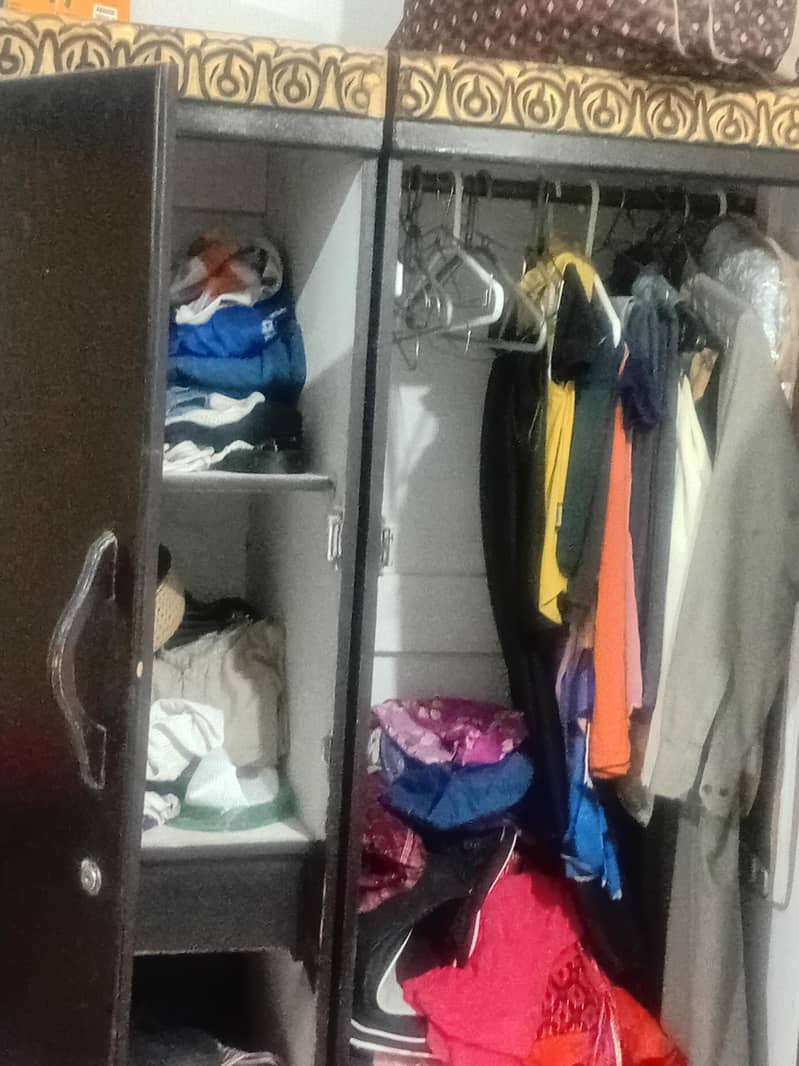 wardrobe 1