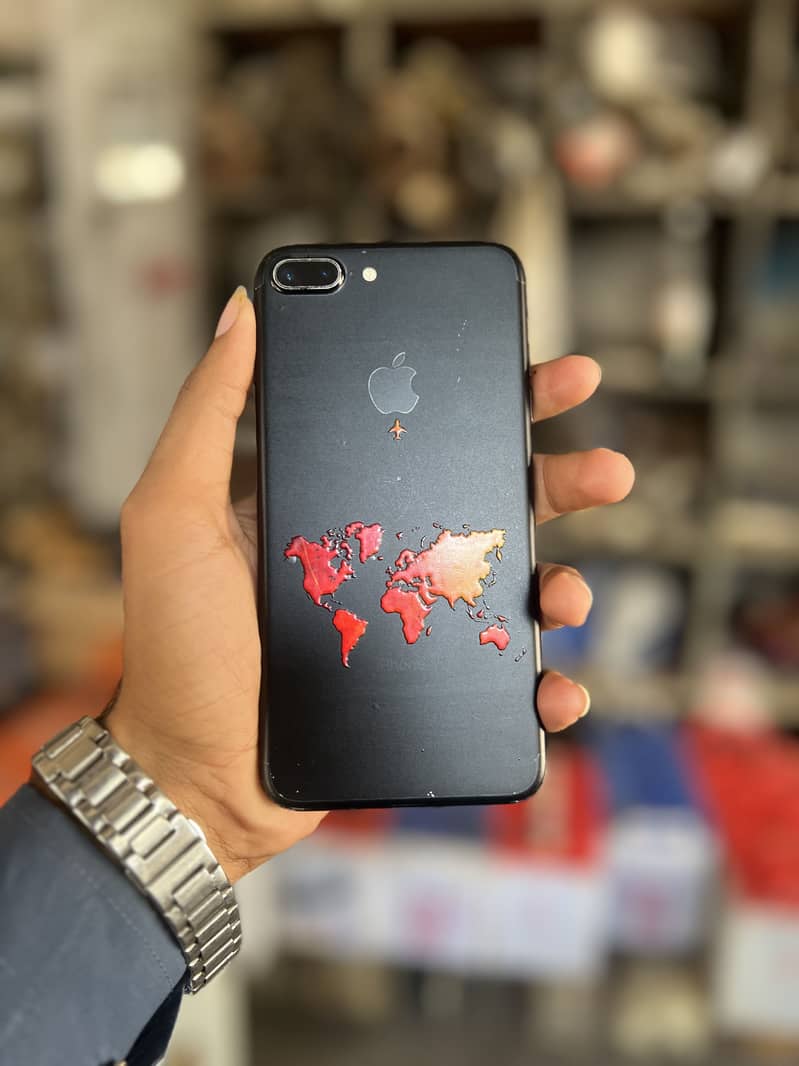 Apple iPhone 7 Plus 3