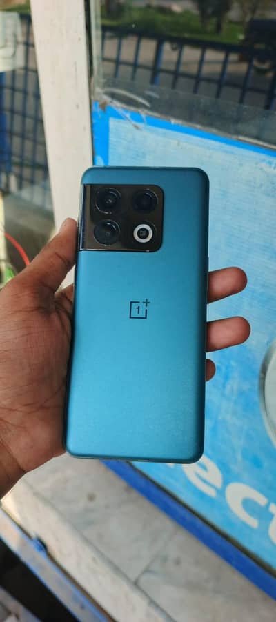 One Plus 10 Pro