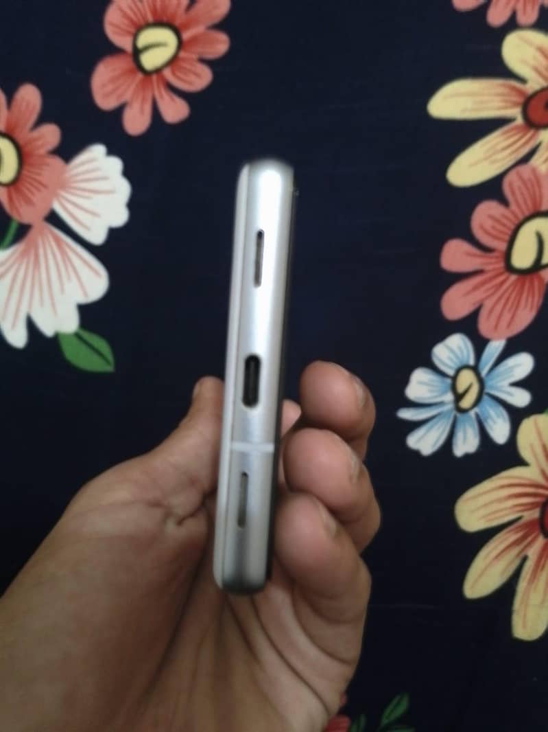 Google Pixel 7a 3