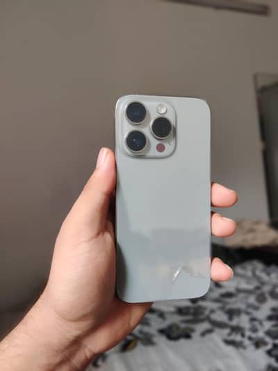 Apple iPhone 15 Pro