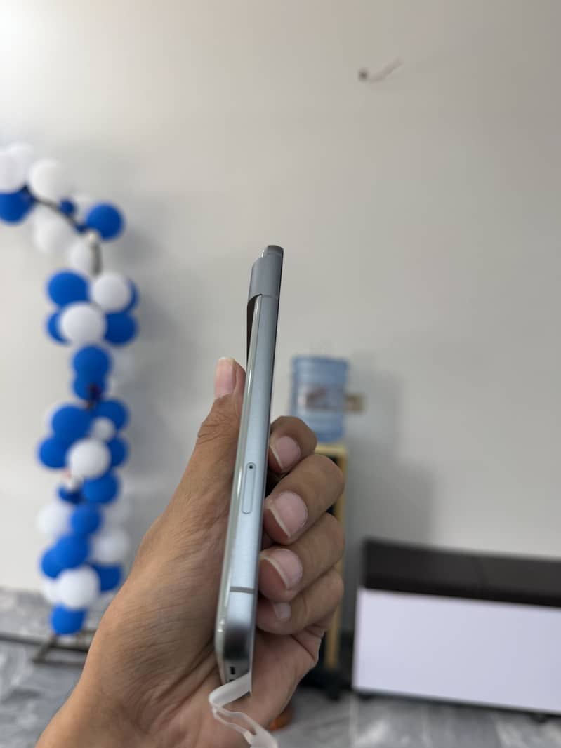 Google Pixel 8 3