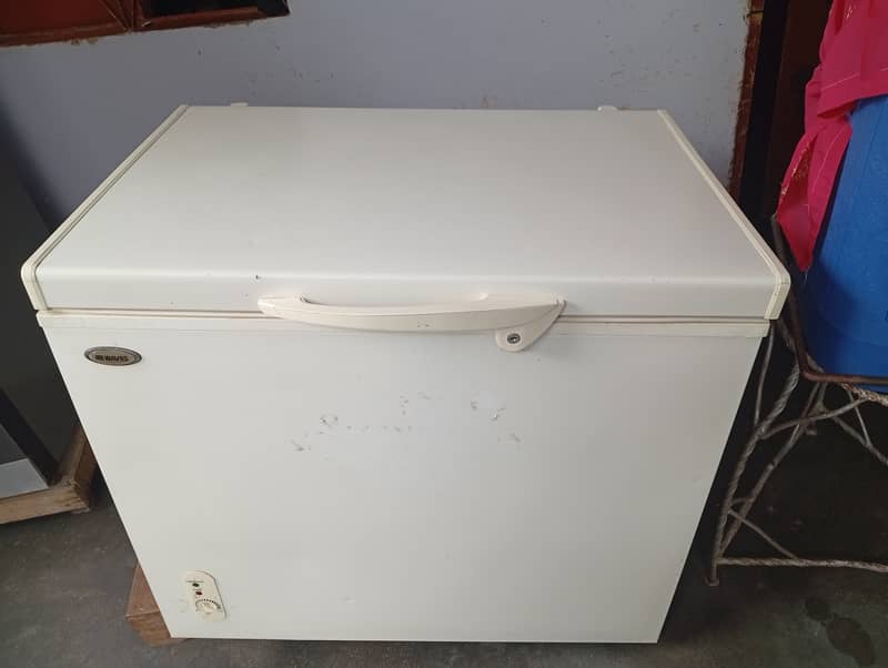 Waves Deep freezer 1