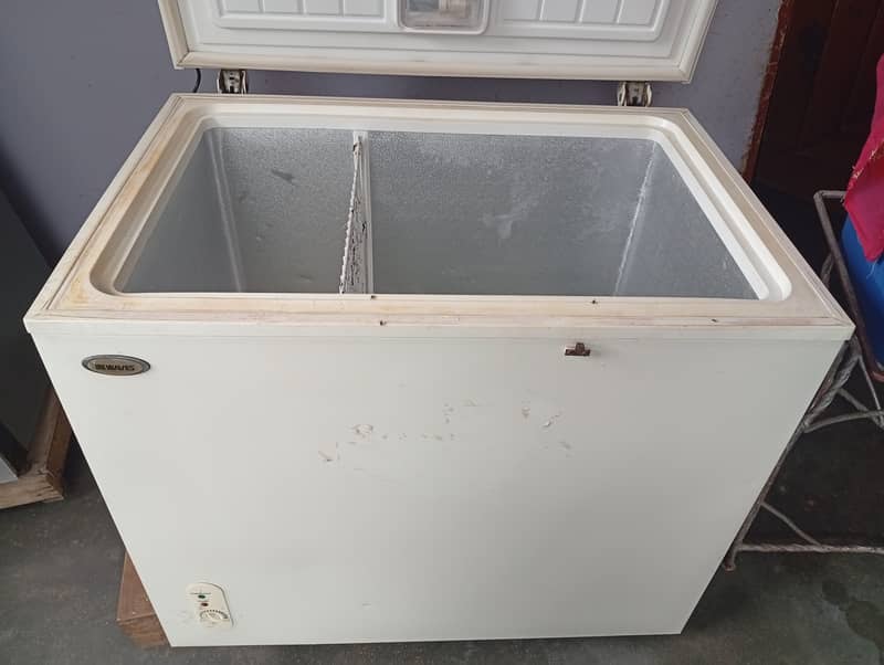 Waves Deep freezer 3