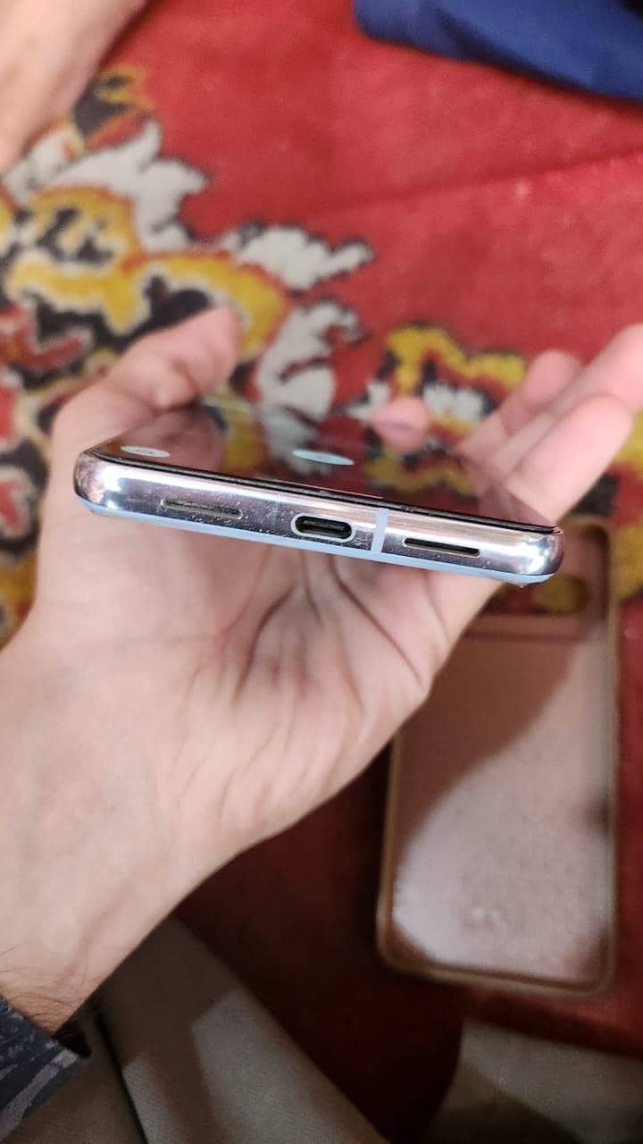 Google Pixel 8 Pro 2