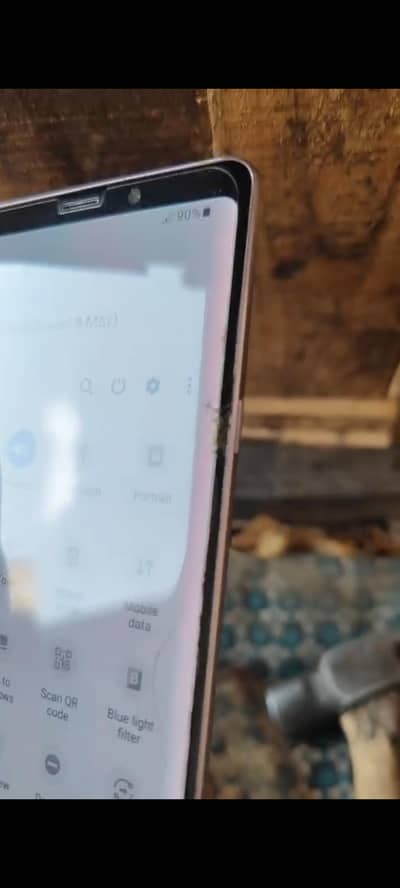 Samsung Mobile Note 9 Thoda sa crack he or 1 dot he