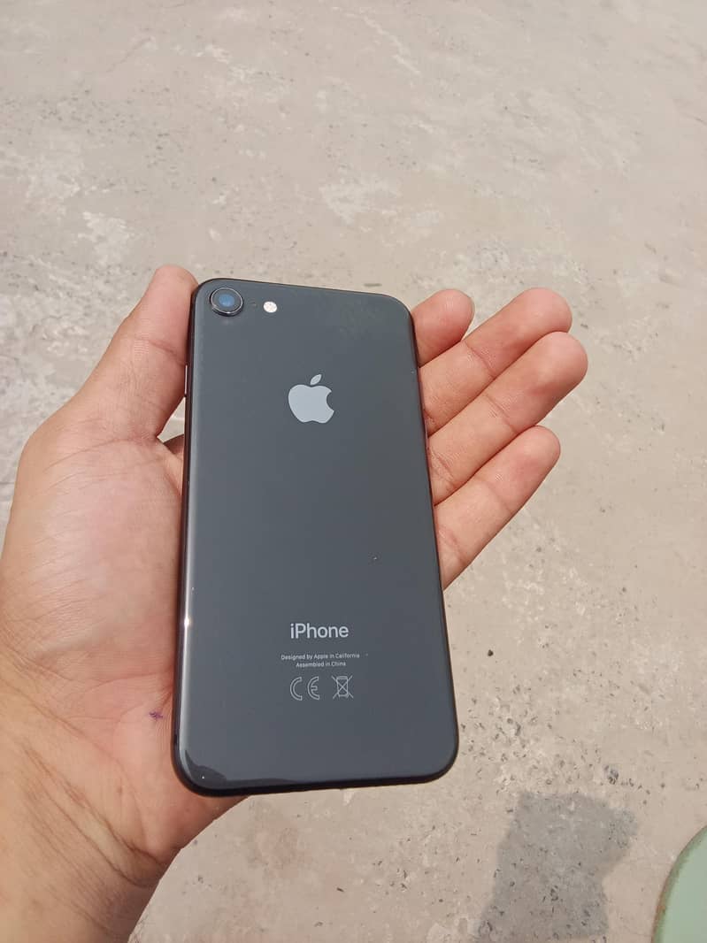 iPhone 8 3