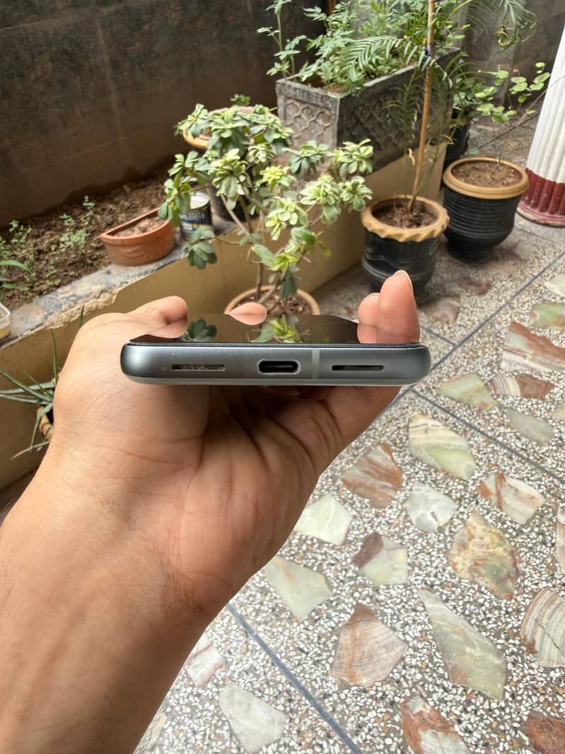 Google Pixel 8 3