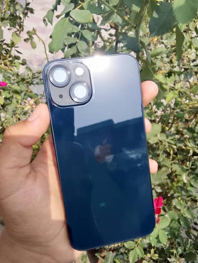 Apple iPhone 13