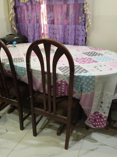 Dinning table with 5 chairs