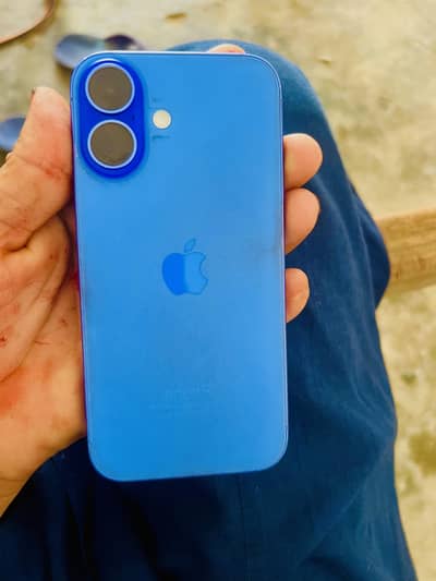 Apple iPhone 16