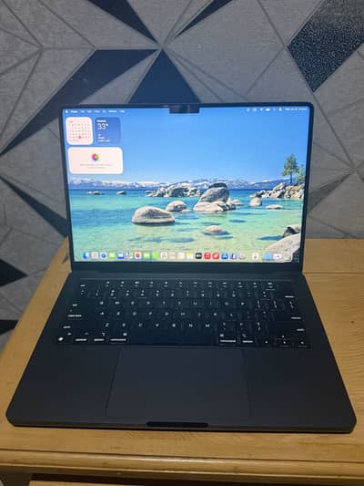 Macbook M4 Pro 24GB 512SSD 14 INCH | like New