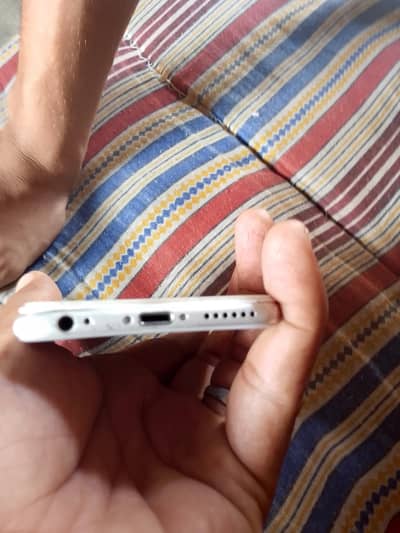 Apple iPhone 6S
