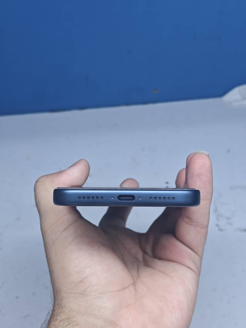 iPhone 17 Pro Max 3
