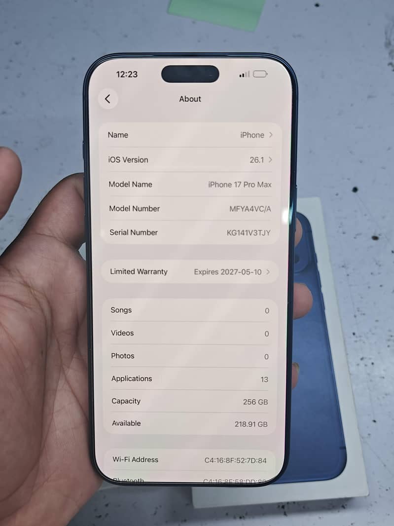 iPhone 17 Pro Max 8