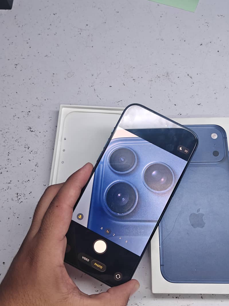 iPhone 17 Pro Max 11