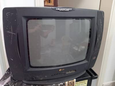 LG 14 Inch TV (Hexaport Sound Engine) - Perfect Working Condition