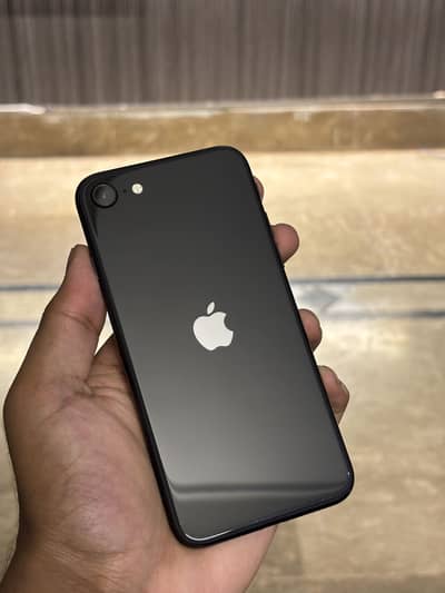 Apple iPhone SE 2020 with box